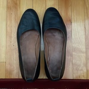 Leather ballet flat